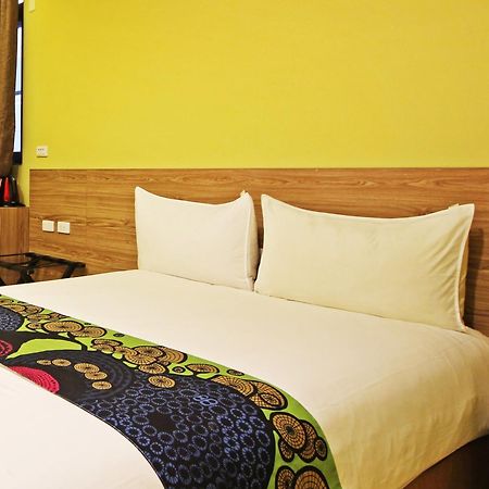 Fun Trip - Little Castle & Oscar B&B Taitung الغرفة الصورة
