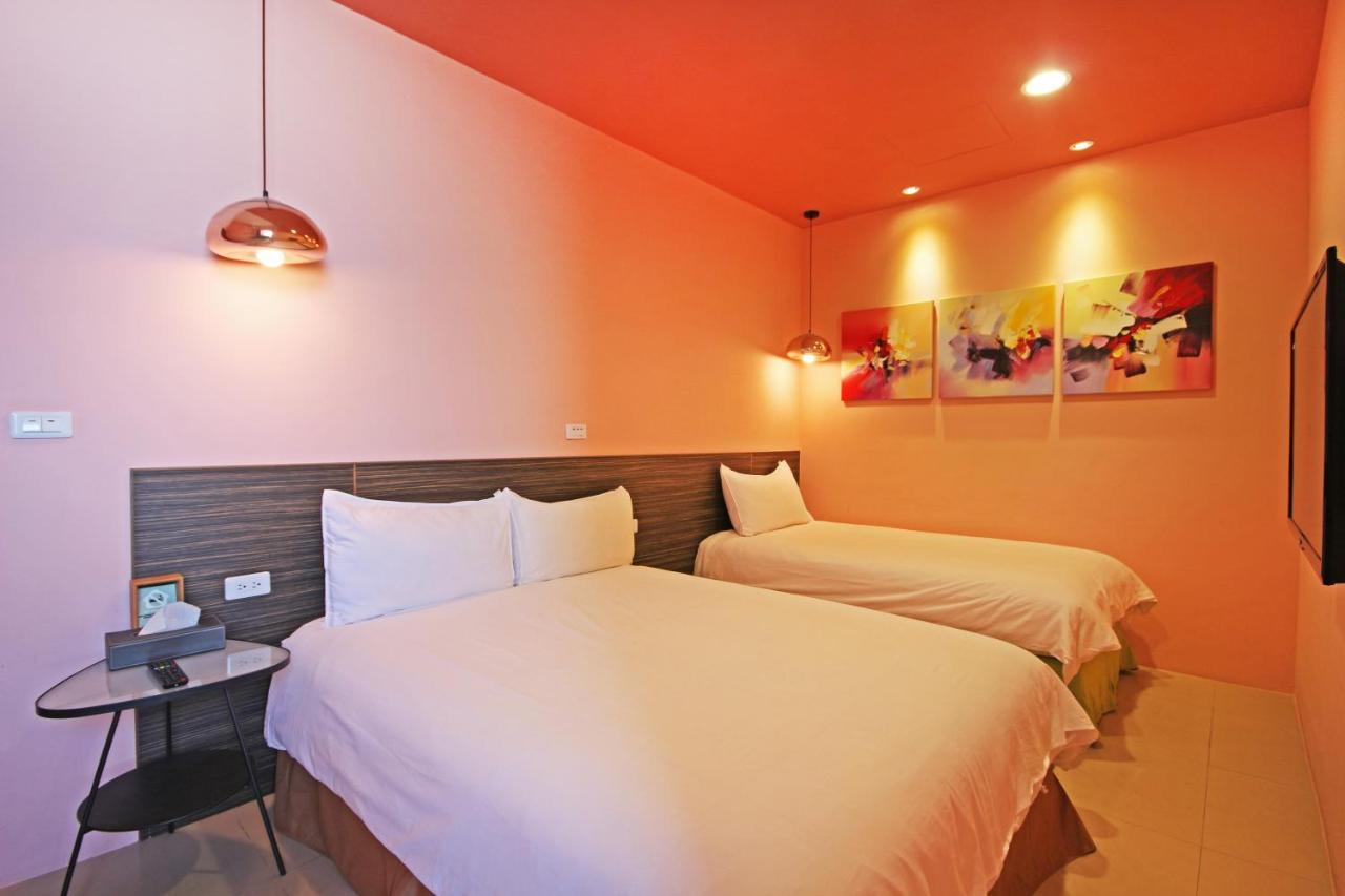 Fun Trip - Little Castle & Oscar B&B Taitung المظهر الخارجي الصورة