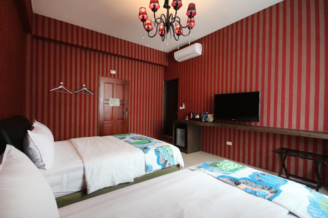Fun Trip - Little Castle & Oscar B&B Taitung المظهر الخارجي الصورة