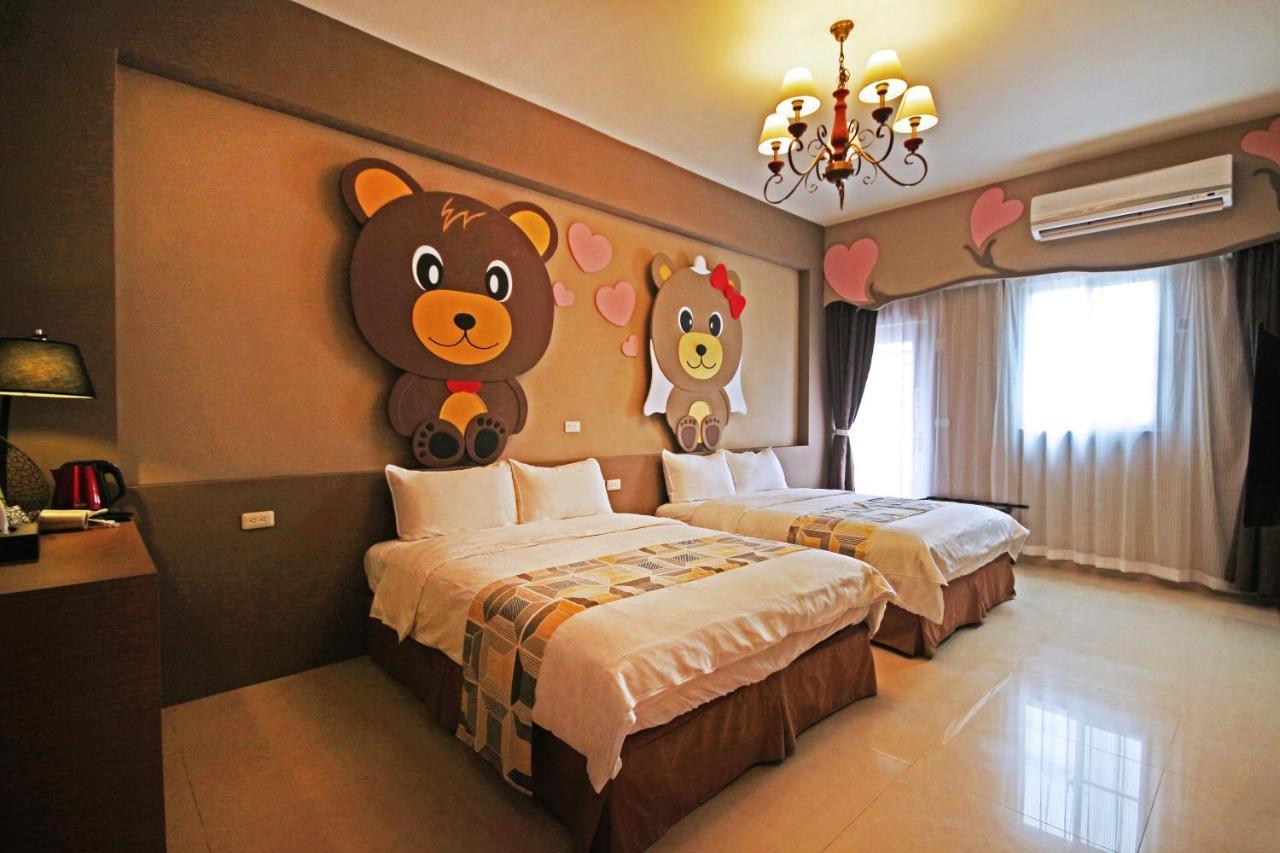 Fun Trip - Little Castle & Oscar B&B Taitung المظهر الخارجي الصورة