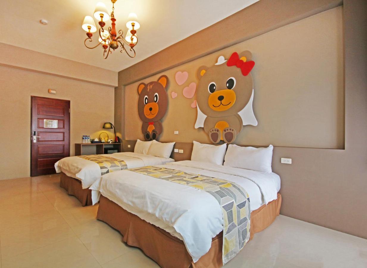 Fun Trip - Little Castle & Oscar B&B Taitung المظهر الخارجي الصورة