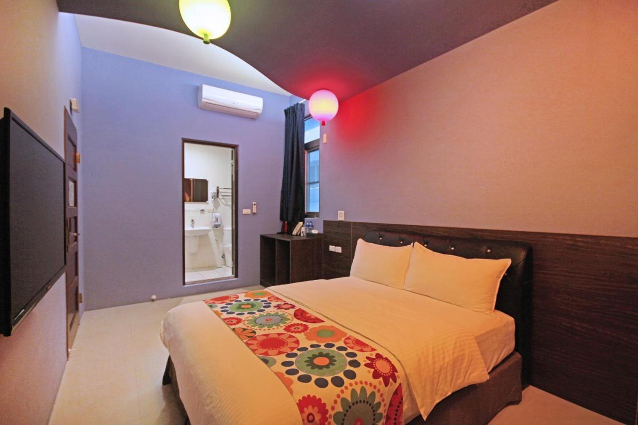 Fun Trip - Little Castle & Oscar B&B Taitung المظهر الخارجي الصورة