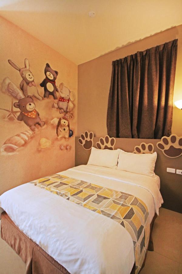 Fun Trip - Little Castle & Oscar B&B Taitung المظهر الخارجي الصورة