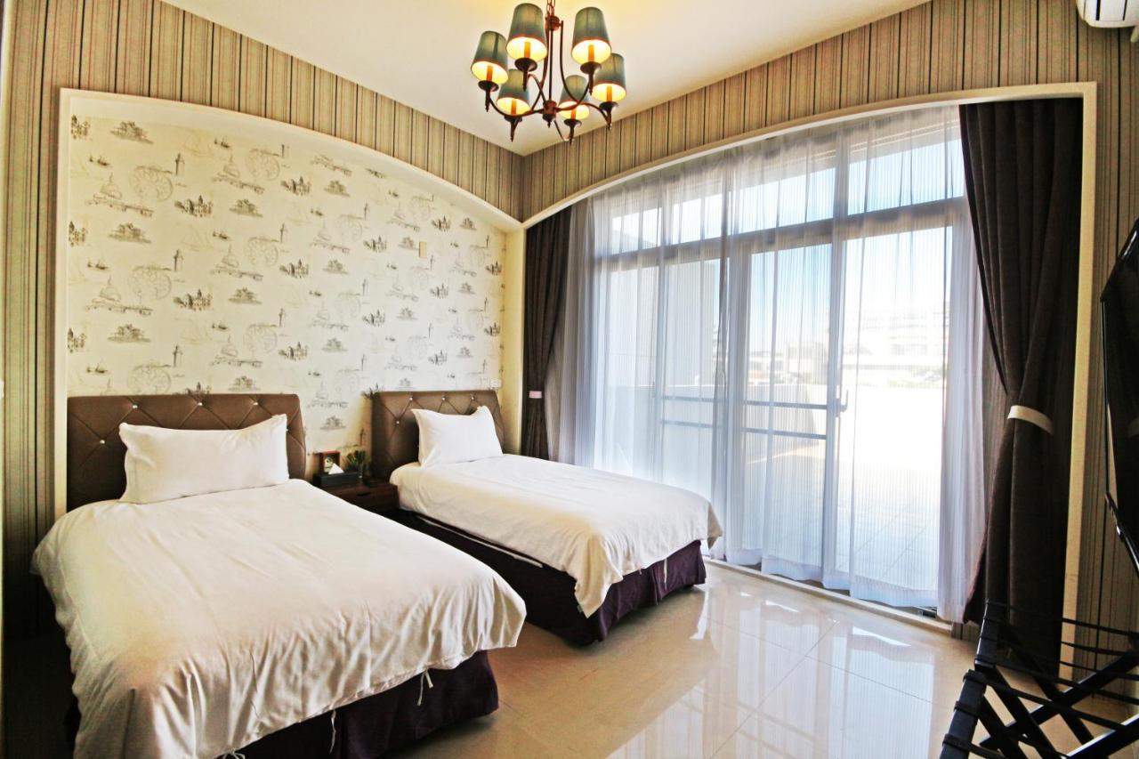 Fun Trip - Little Castle & Oscar B&B Taitung المظهر الخارجي الصورة